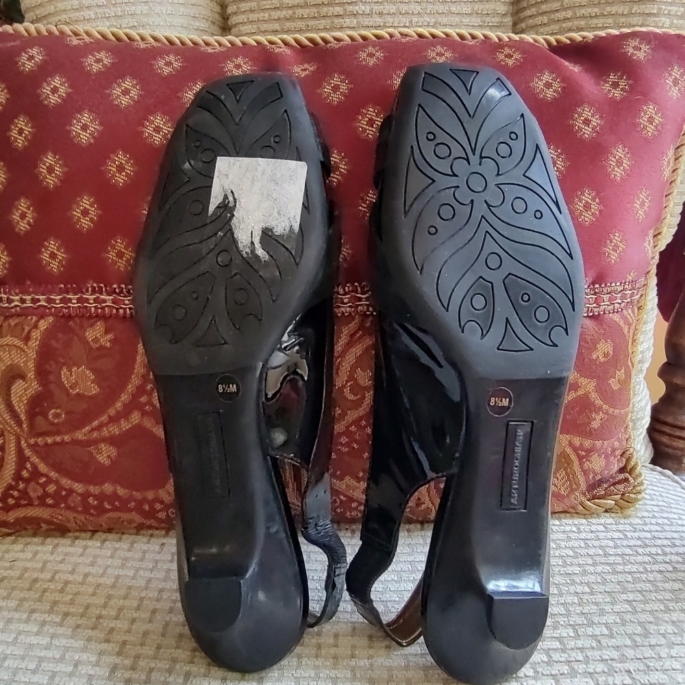 Arturo Chiang 8.5 Black Patent Leather Elastic Slingback Flats! - Picture 9 of 10
